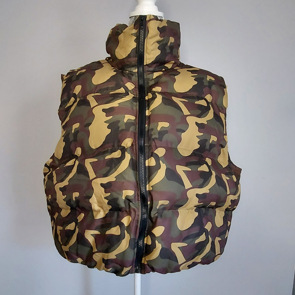 SHEIN EZwear Plus Camo Print Zipper Sleeveless Puffer Vest Size 4XL Jacket